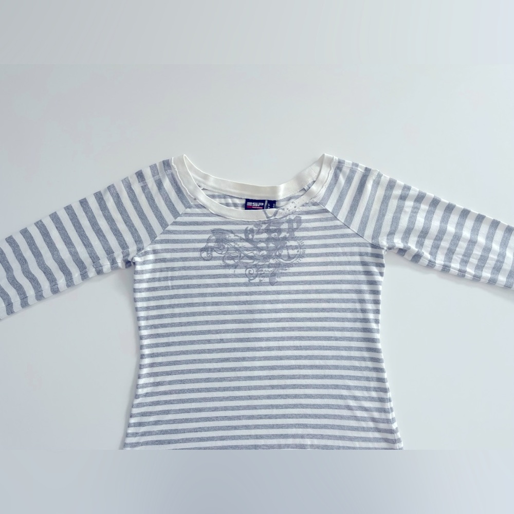 Esprit Sport European grey-white stripes T-shirt with long sleeves.